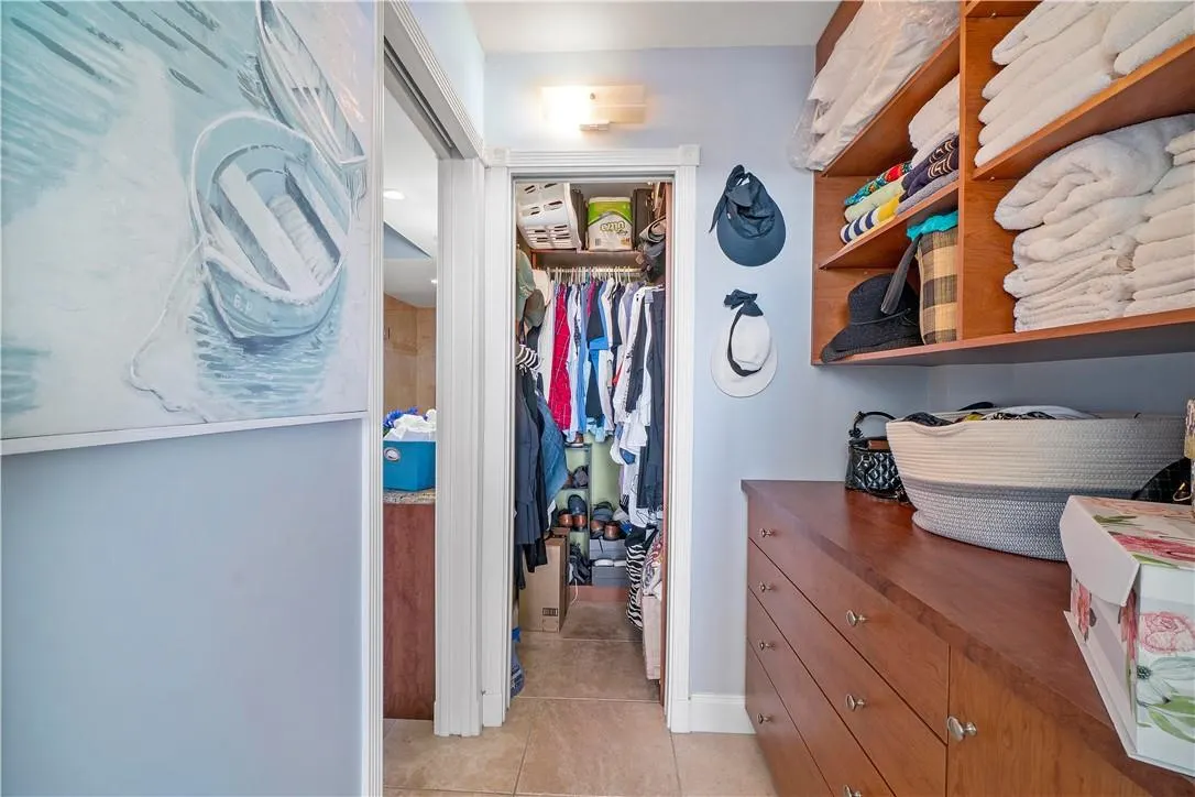 1147 Hillsboro Mile, #904