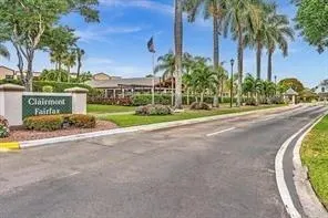 7449 Fairfax Dr, #211