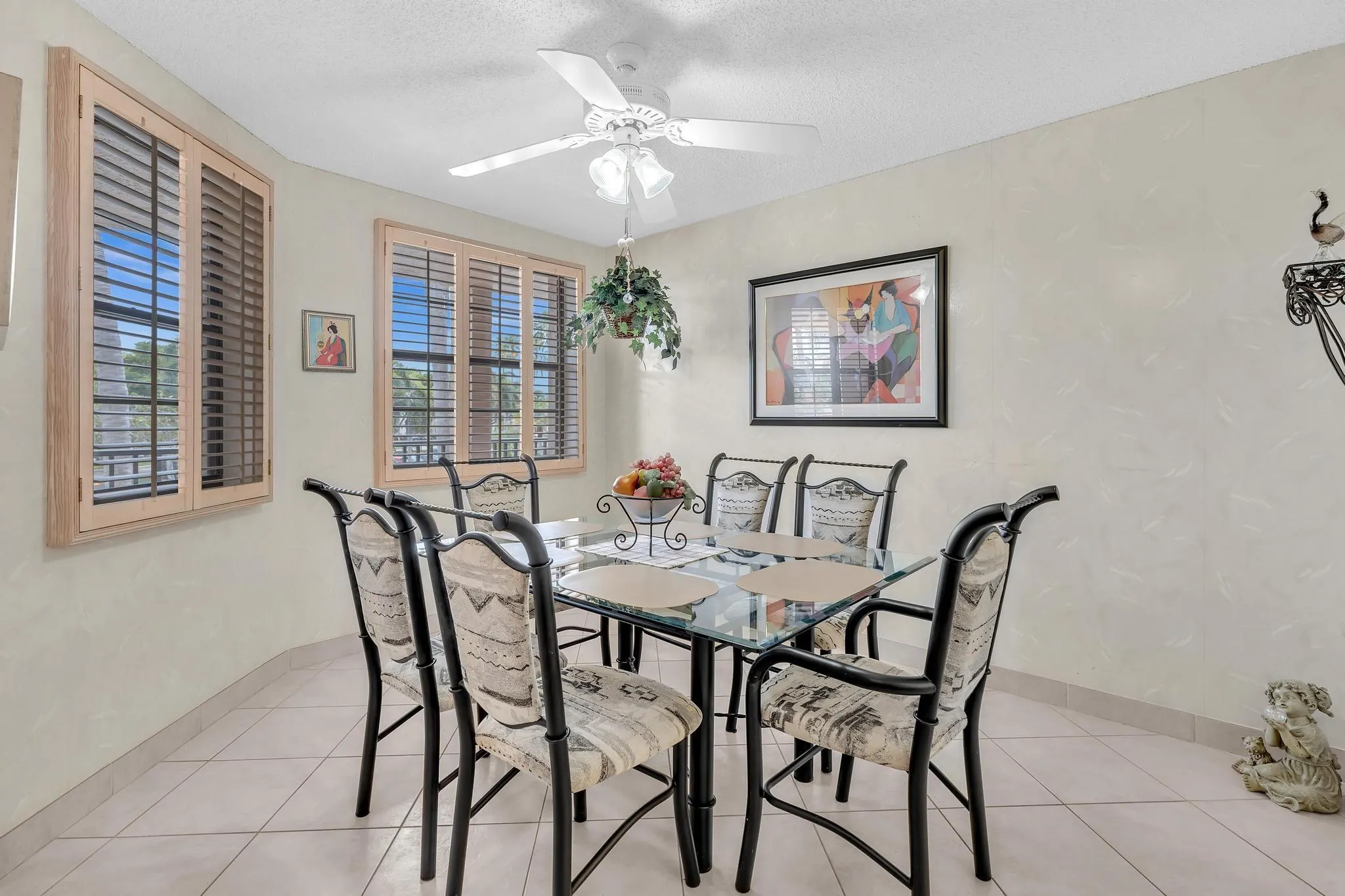 7449 Fairfax Dr, #211