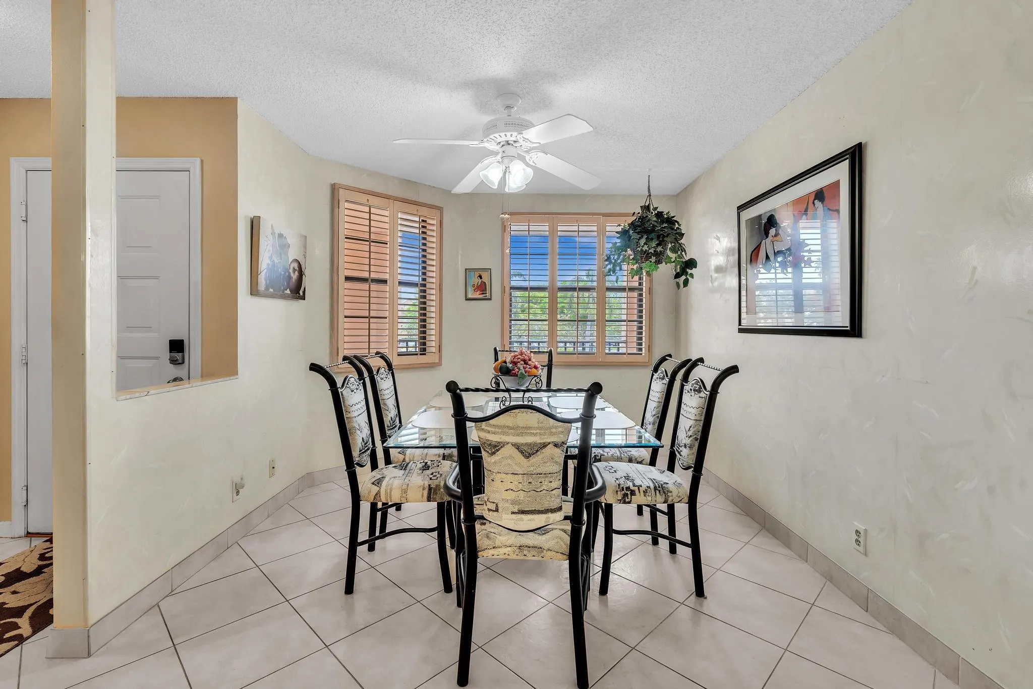 7449 Fairfax Dr, #211