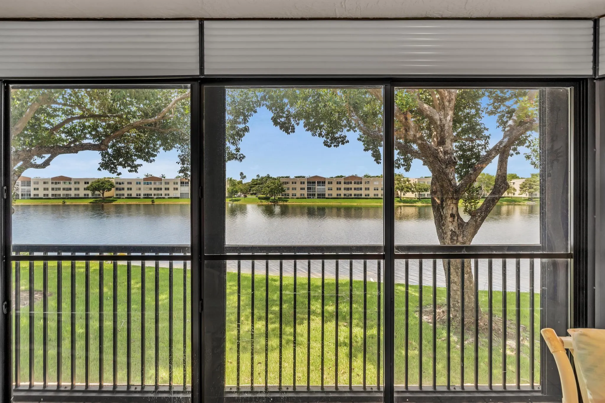 7449 Fairfax Dr, #211
