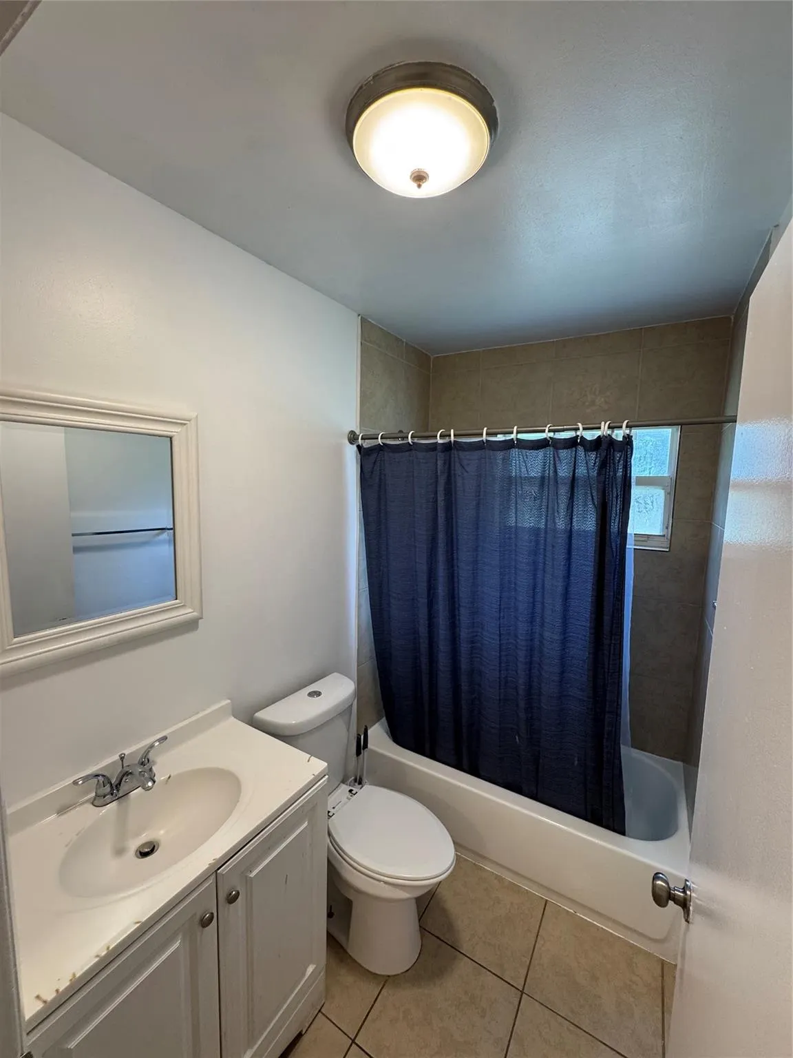 1136 NW 5th Ct