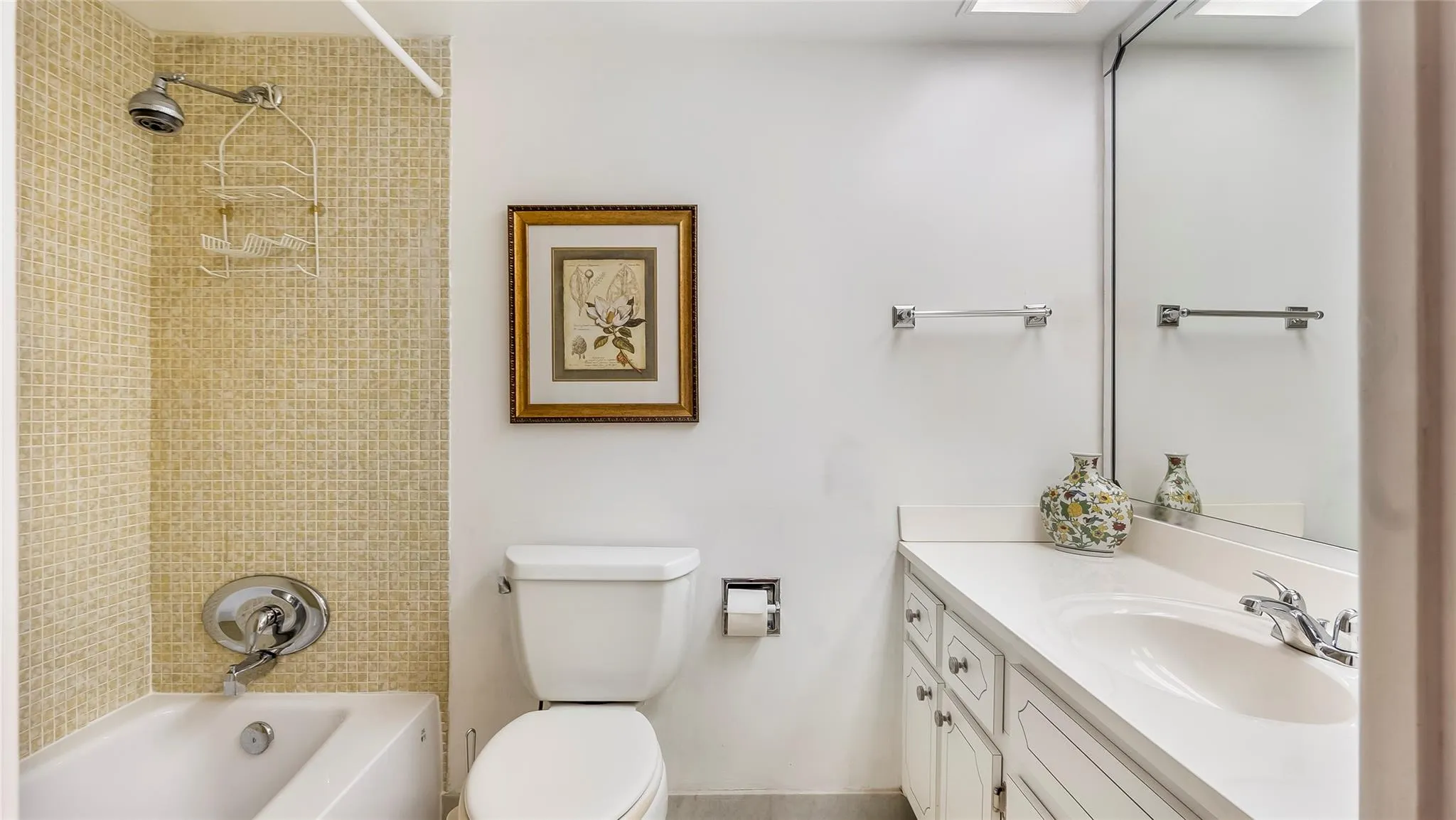 2950 N Palm Aire Dr, #206
