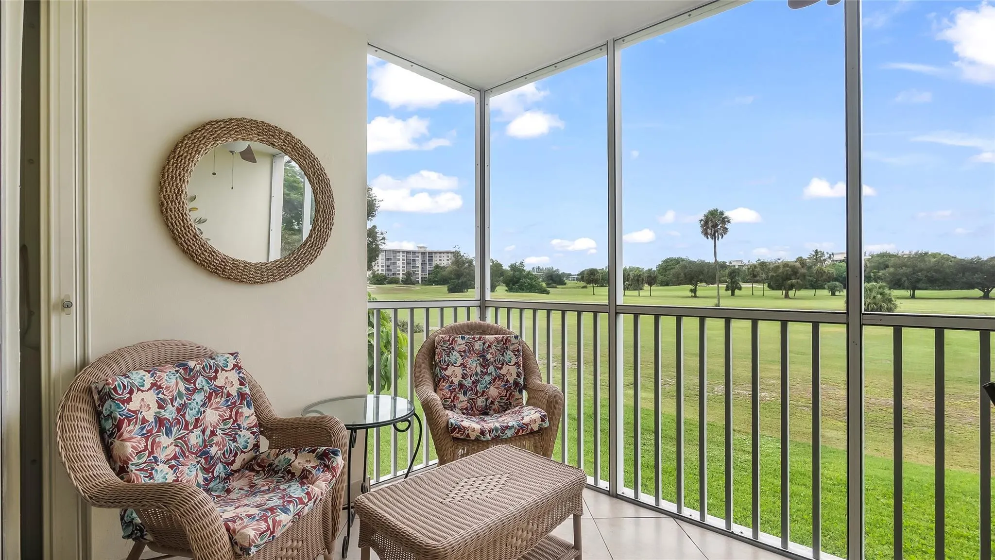 2950 N Palm Aire Dr, #206