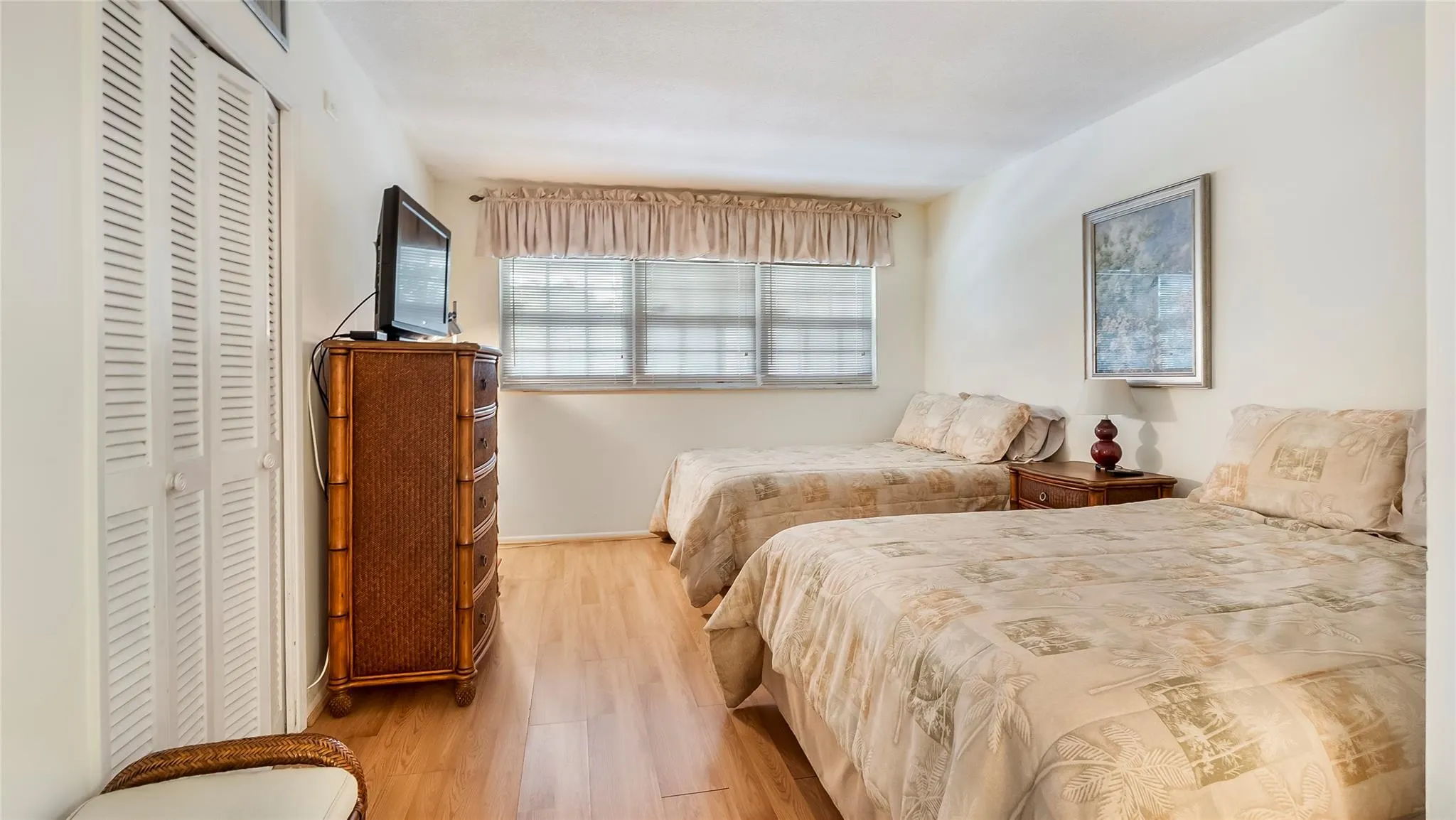 2950 N Palm Aire Dr, #206