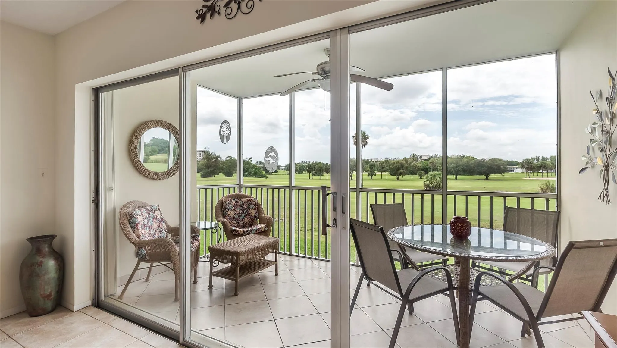 2950 N Palm Aire Dr, #206