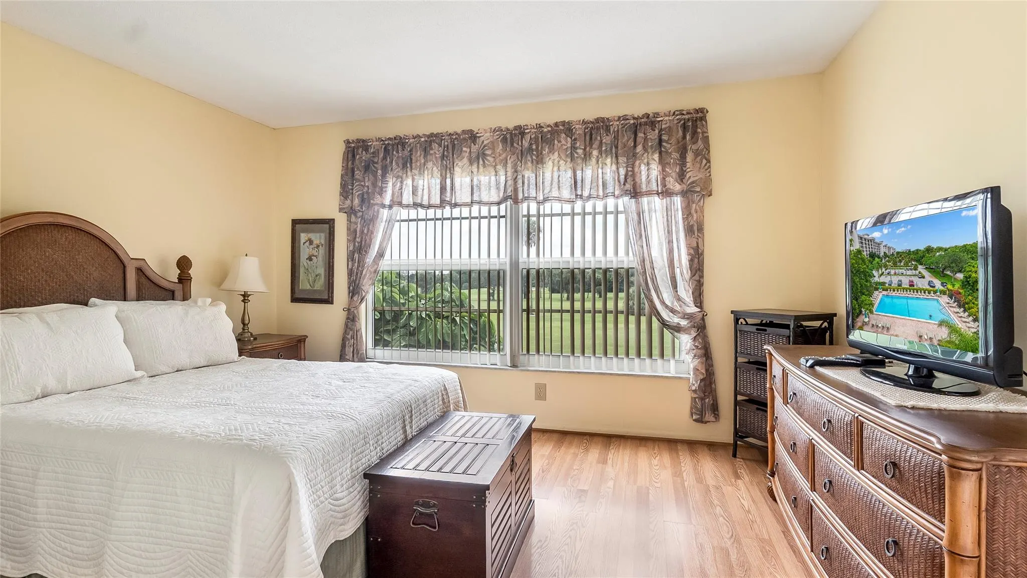 2950 N Palm Aire Dr, #206