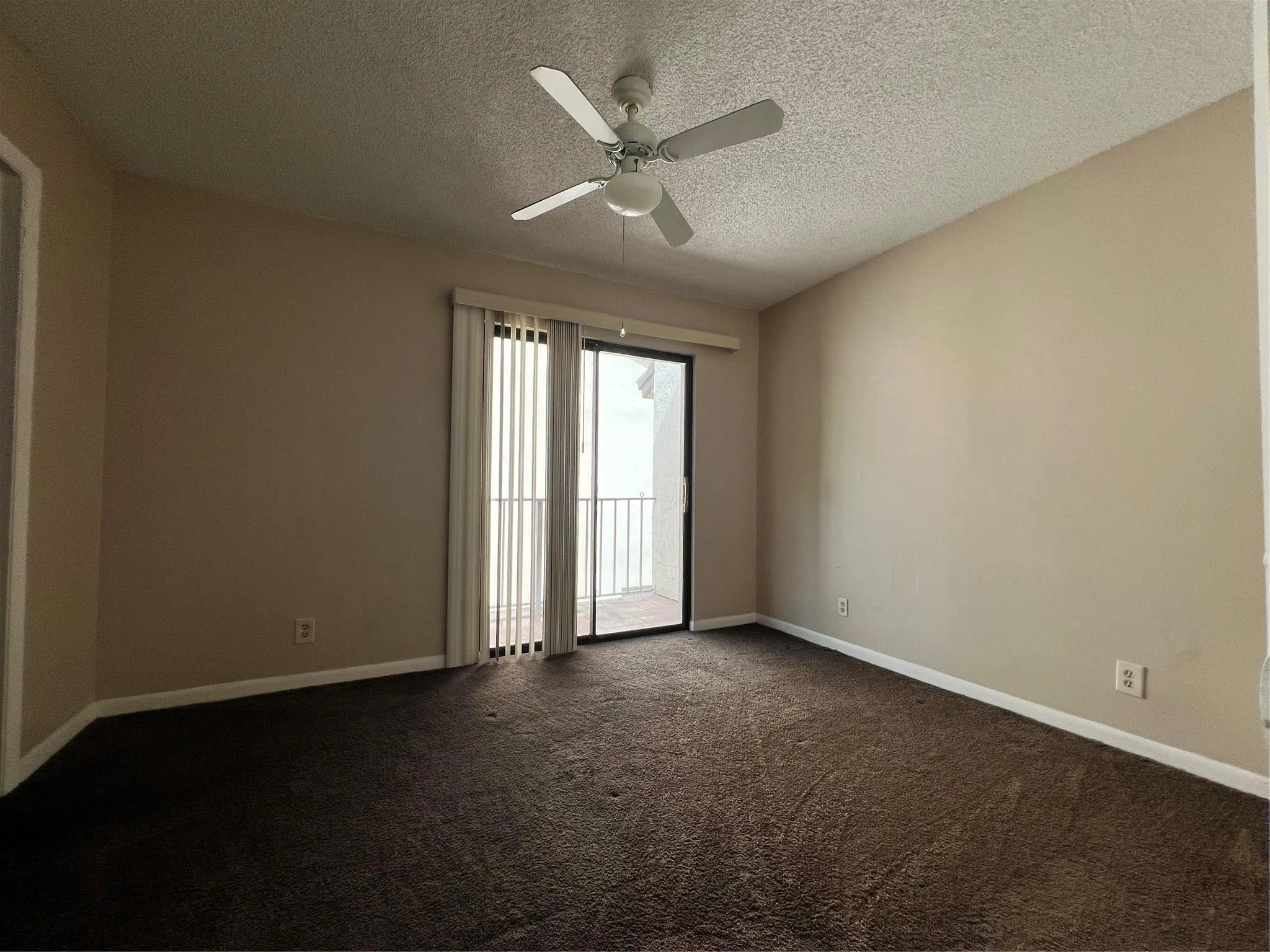 10605 Royal Palm Blvd