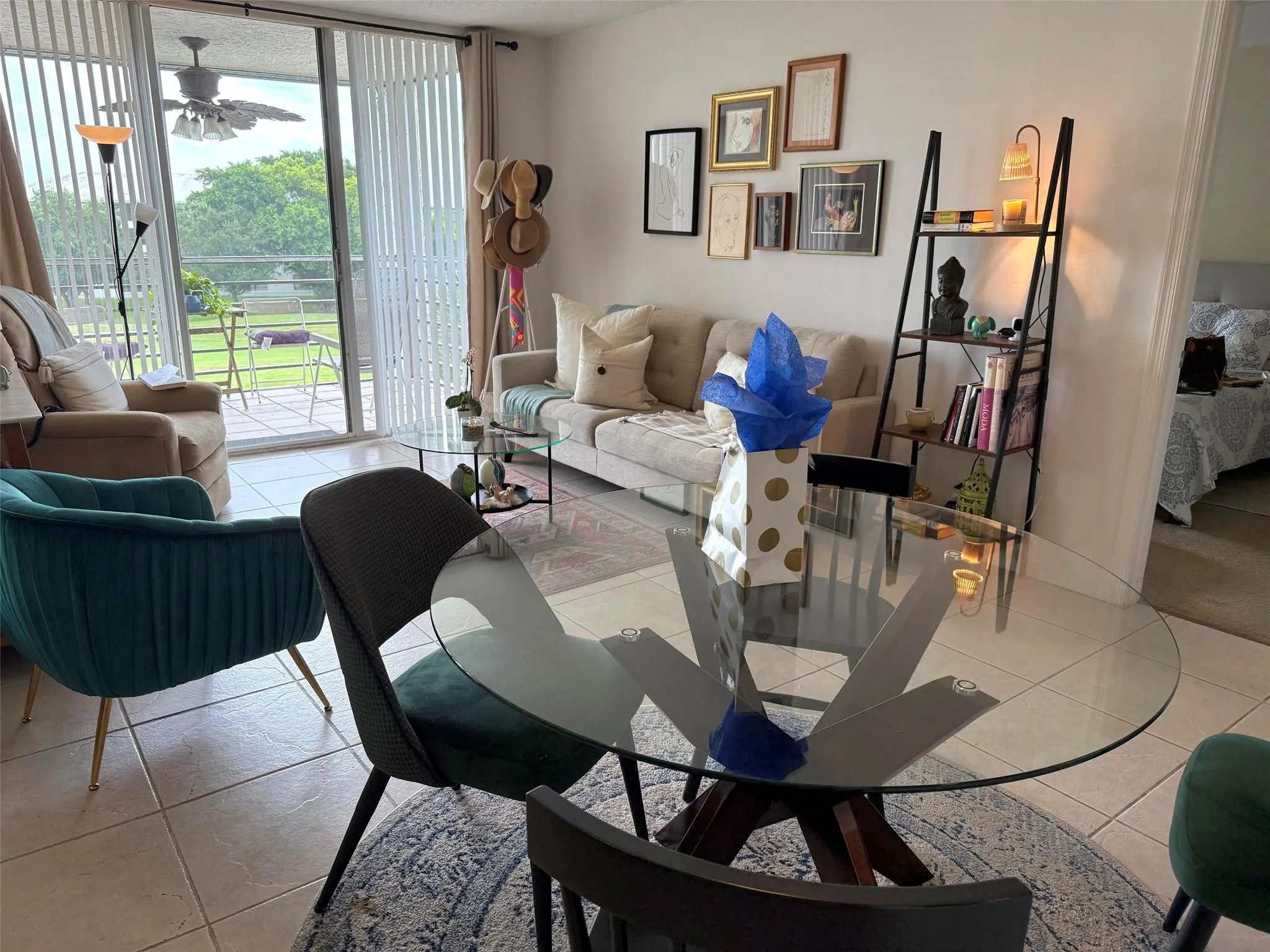 9230 Lagoon Pl, #408