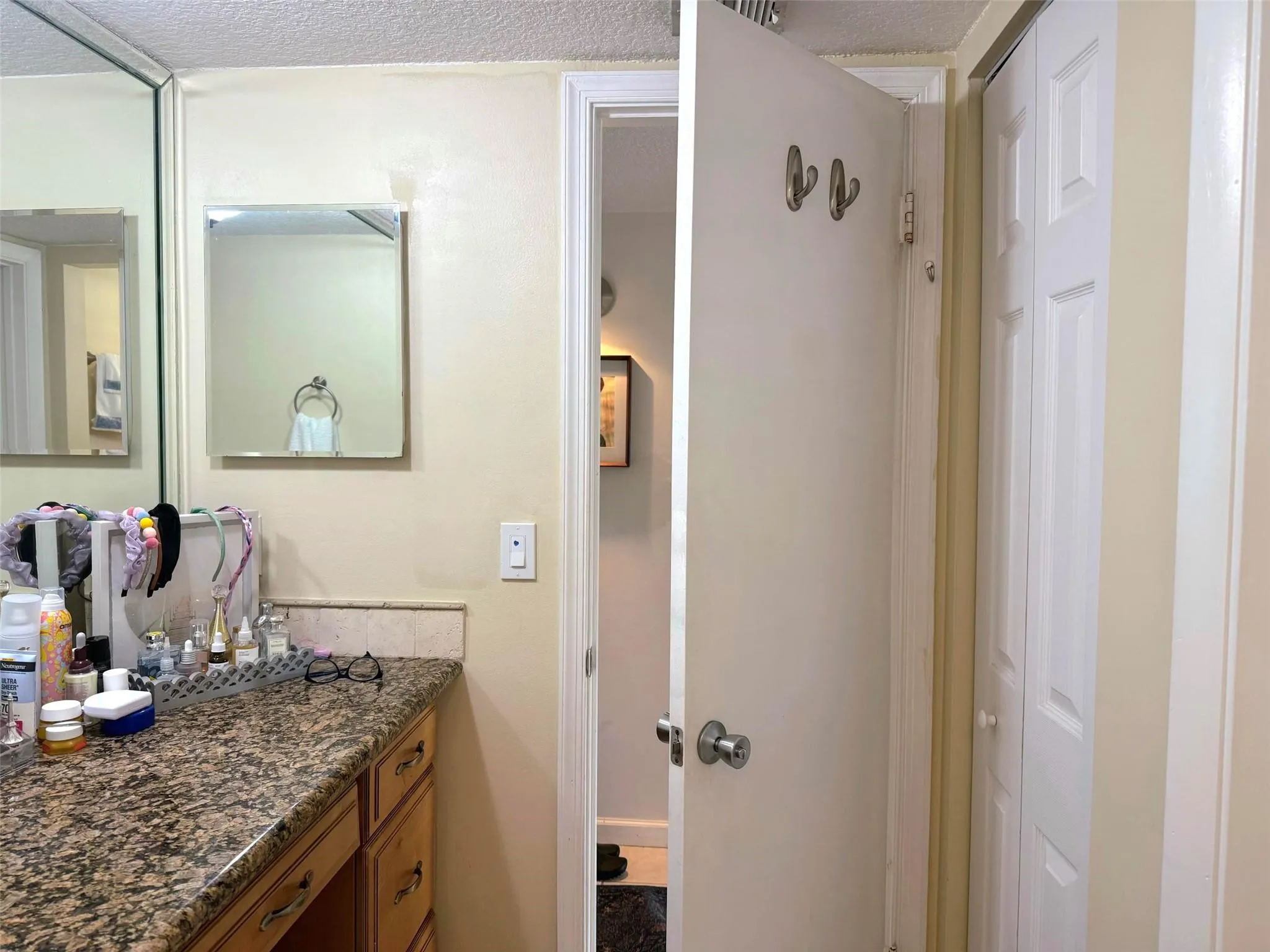 9230 Lagoon Pl, #408