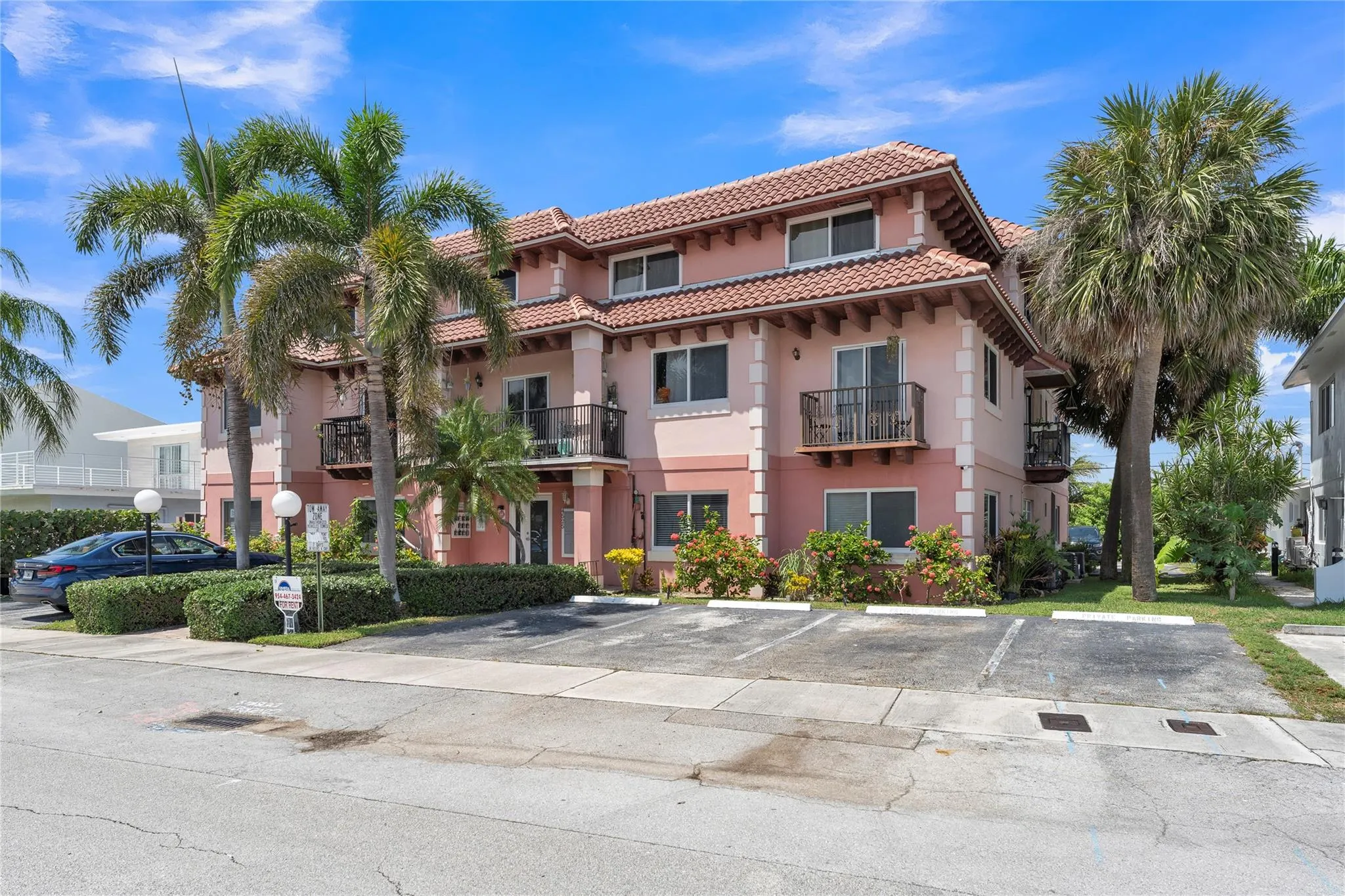 4525 Poinciana St., #1