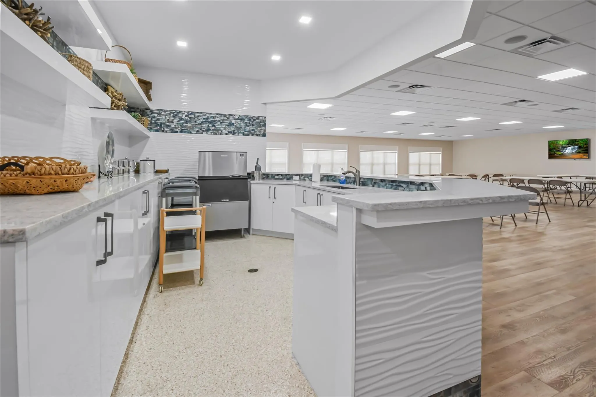 2809 Florida Blvd, #107