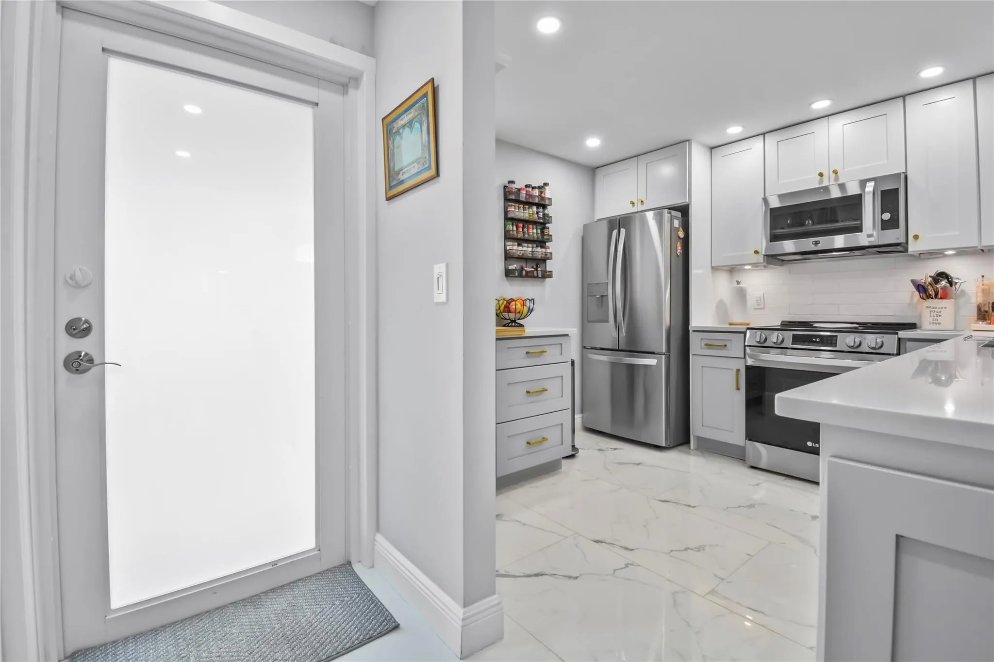 2809 Florida Blvd, #107
