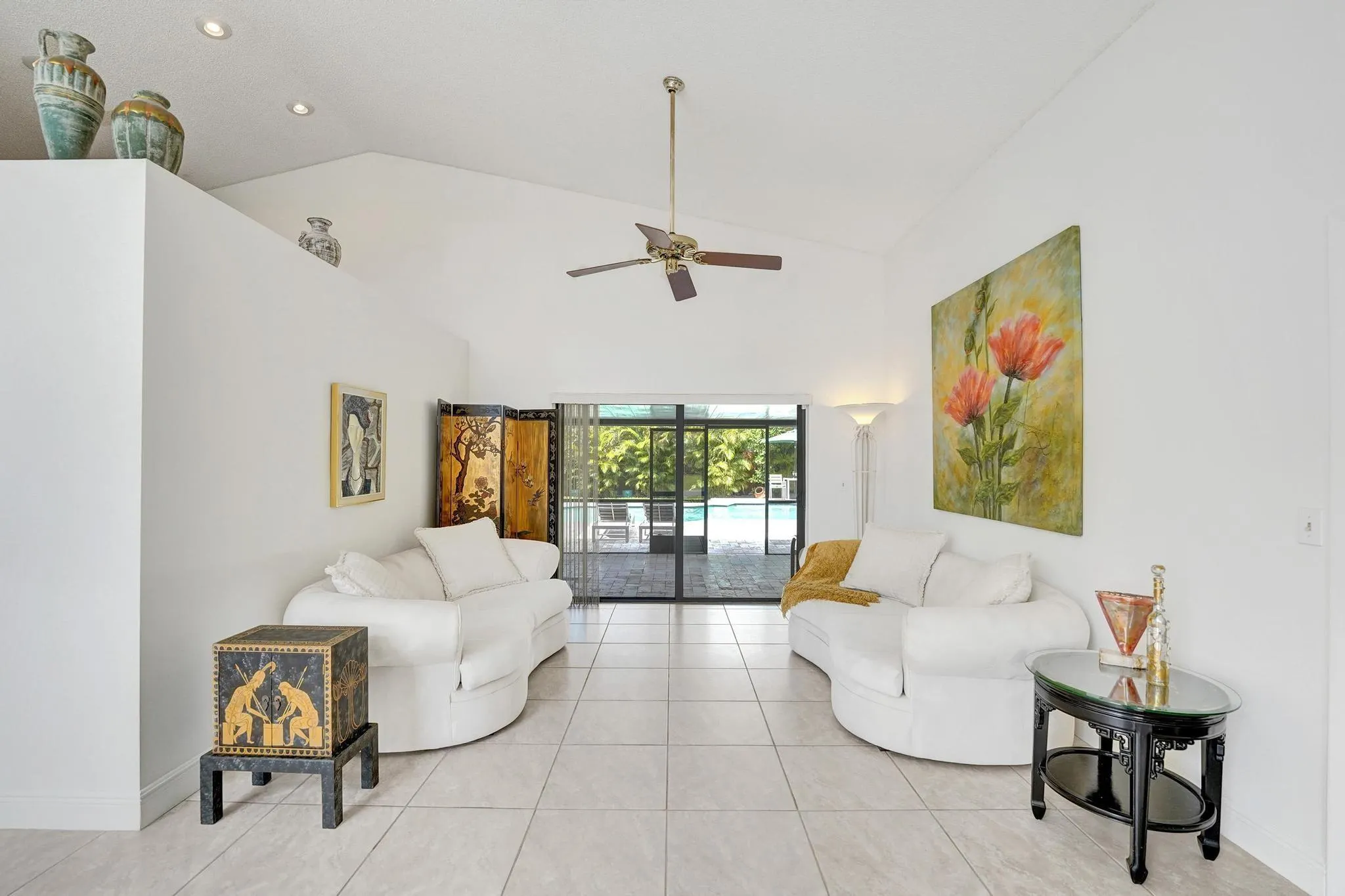 1541 W Oak Knoll Cir