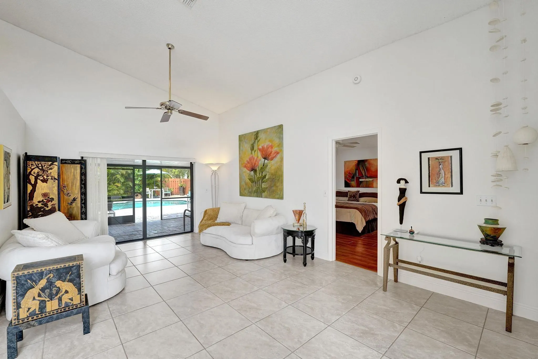 1541 W Oak Knoll Cir