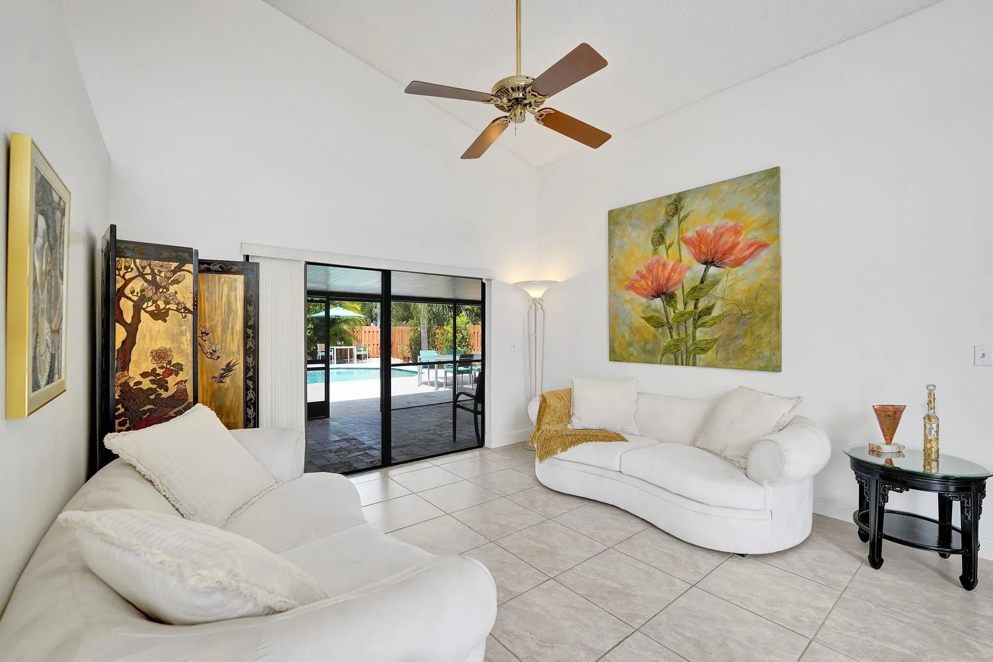 1541 W Oak Knoll Cir