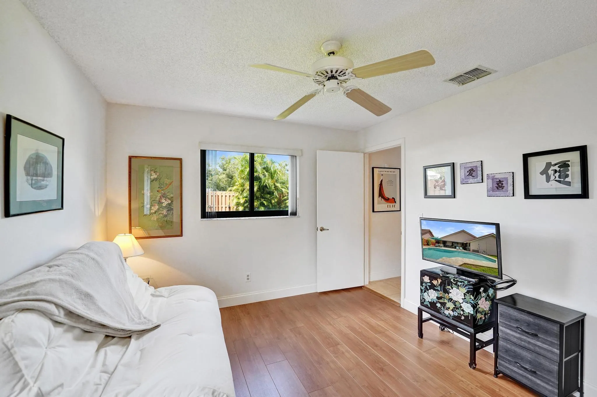 1541 W Oak Knoll Cir