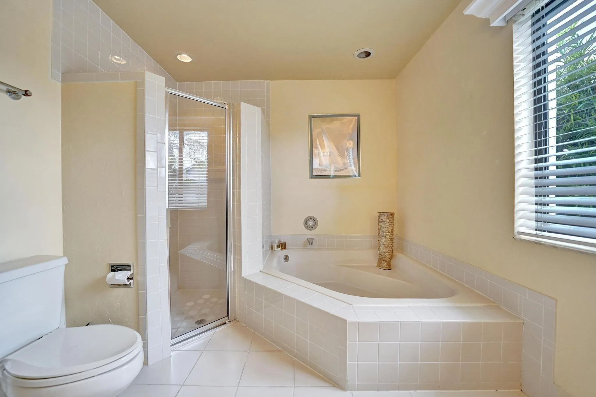 1541 W Oak Knoll Cir