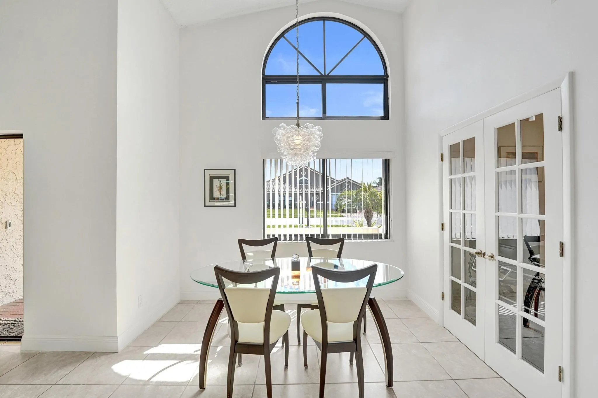 1541 W Oak Knoll Cir