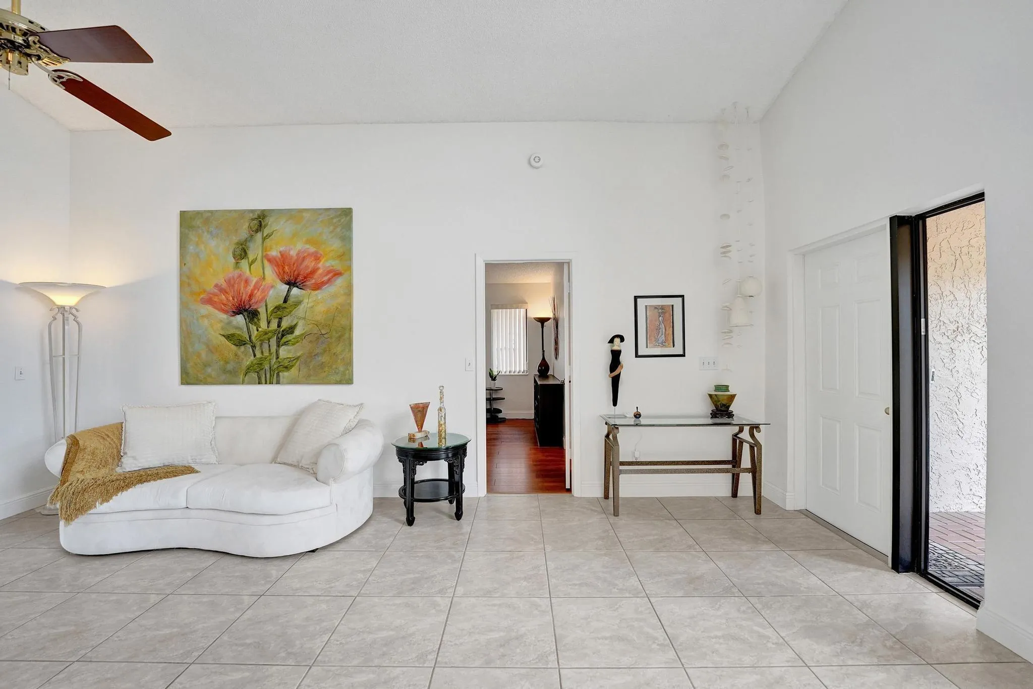1541 W Oak Knoll Cir