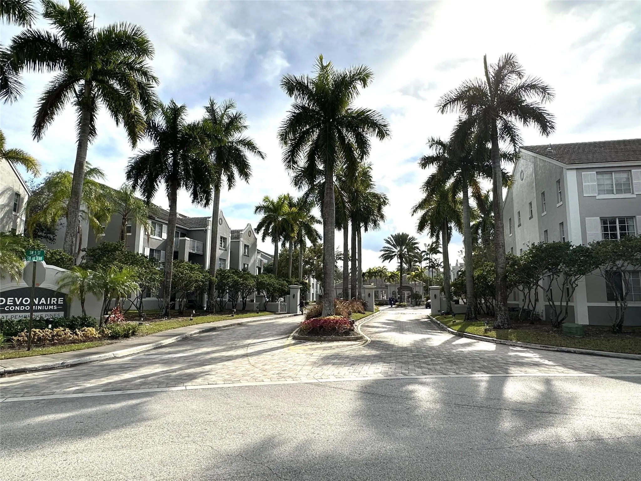 11133 SW 8 ST, #306