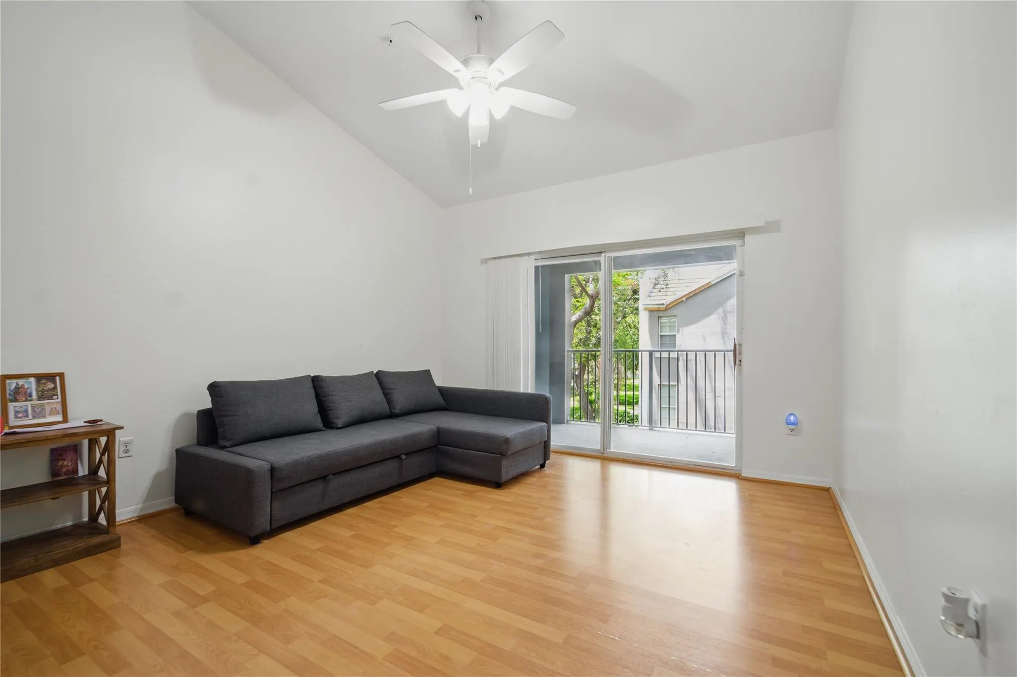 11133 SW 8 ST, #306