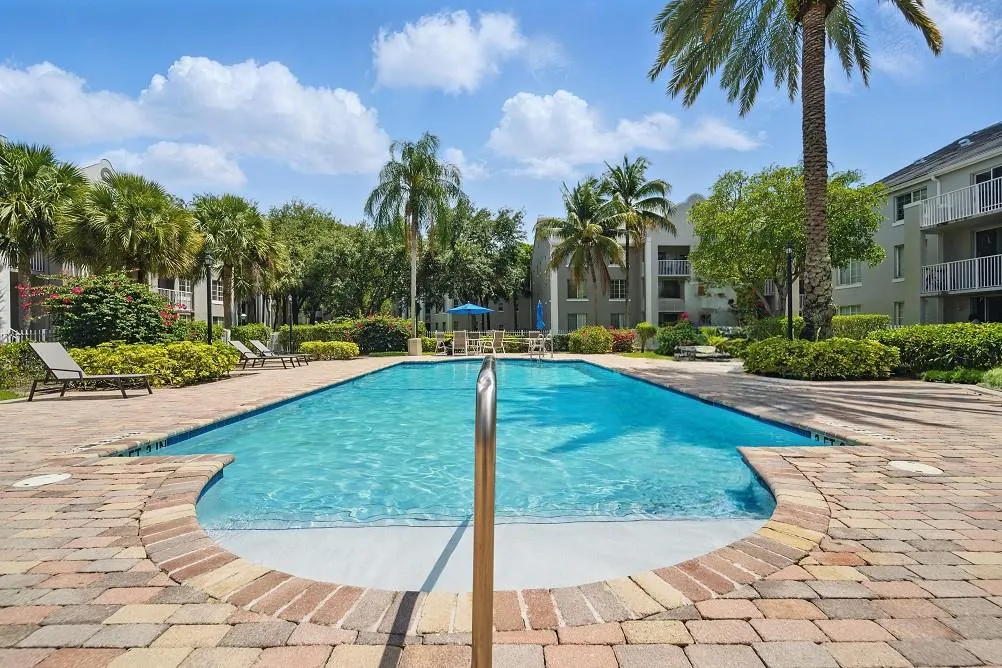 11133 SW 8 ST, #306