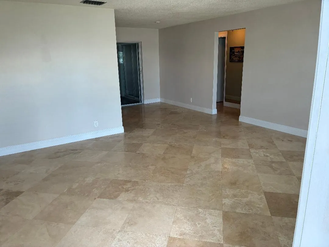 110 NW 24th Ct