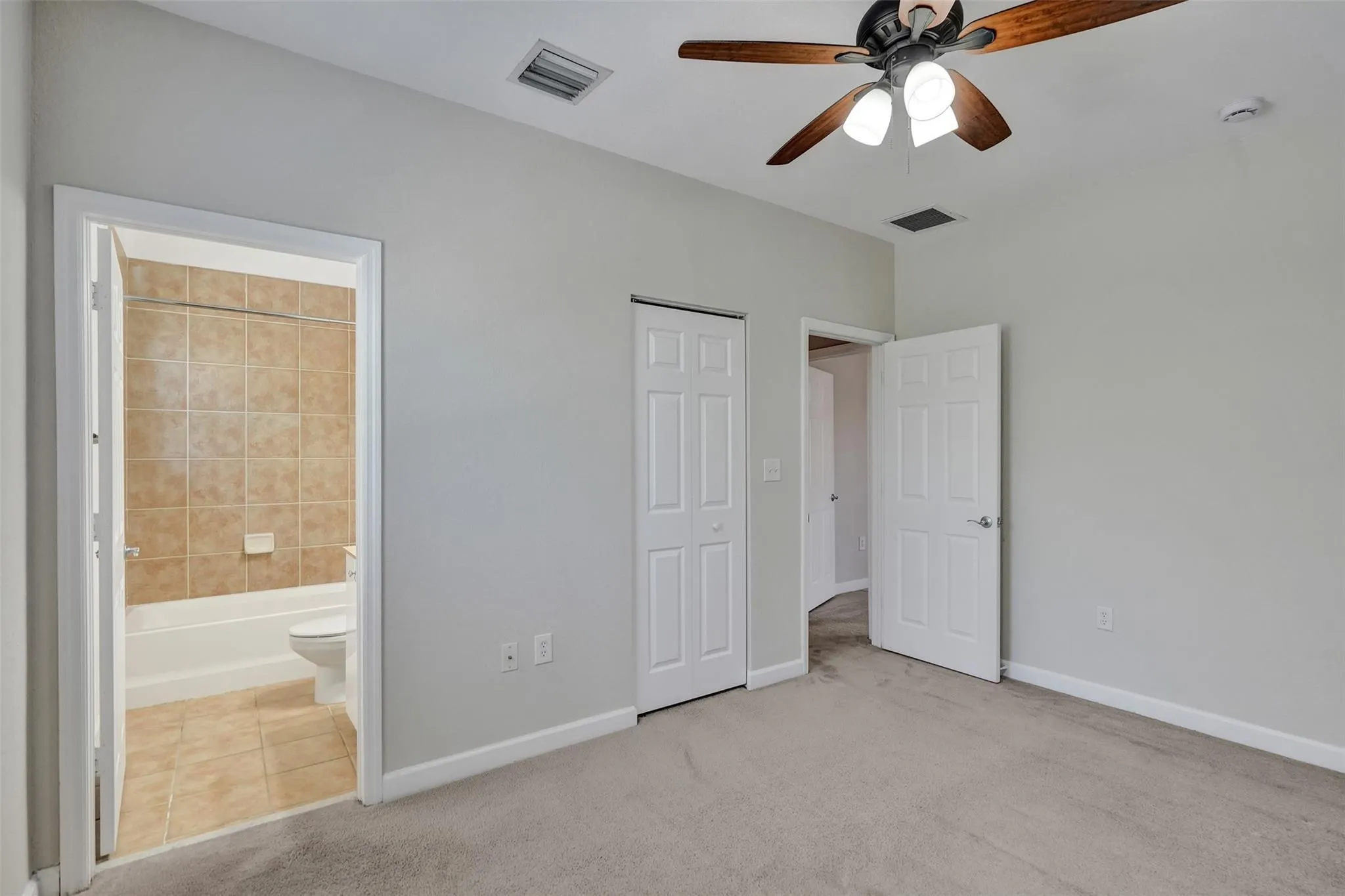 2540 SW 14TH AV, #202