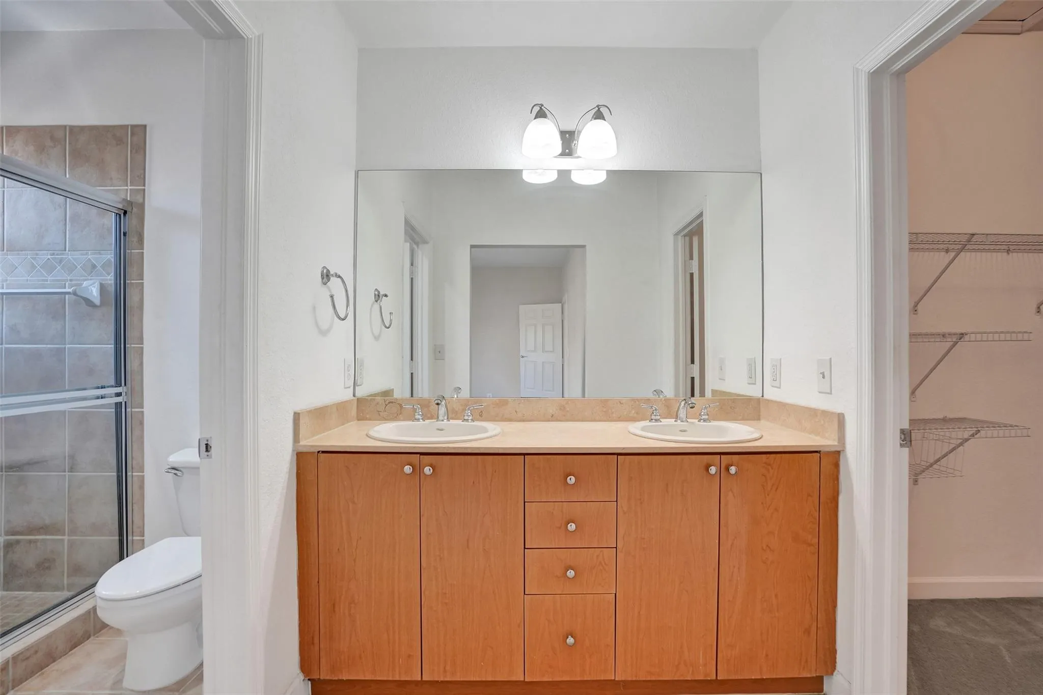 2540 SW 14TH AV, #202