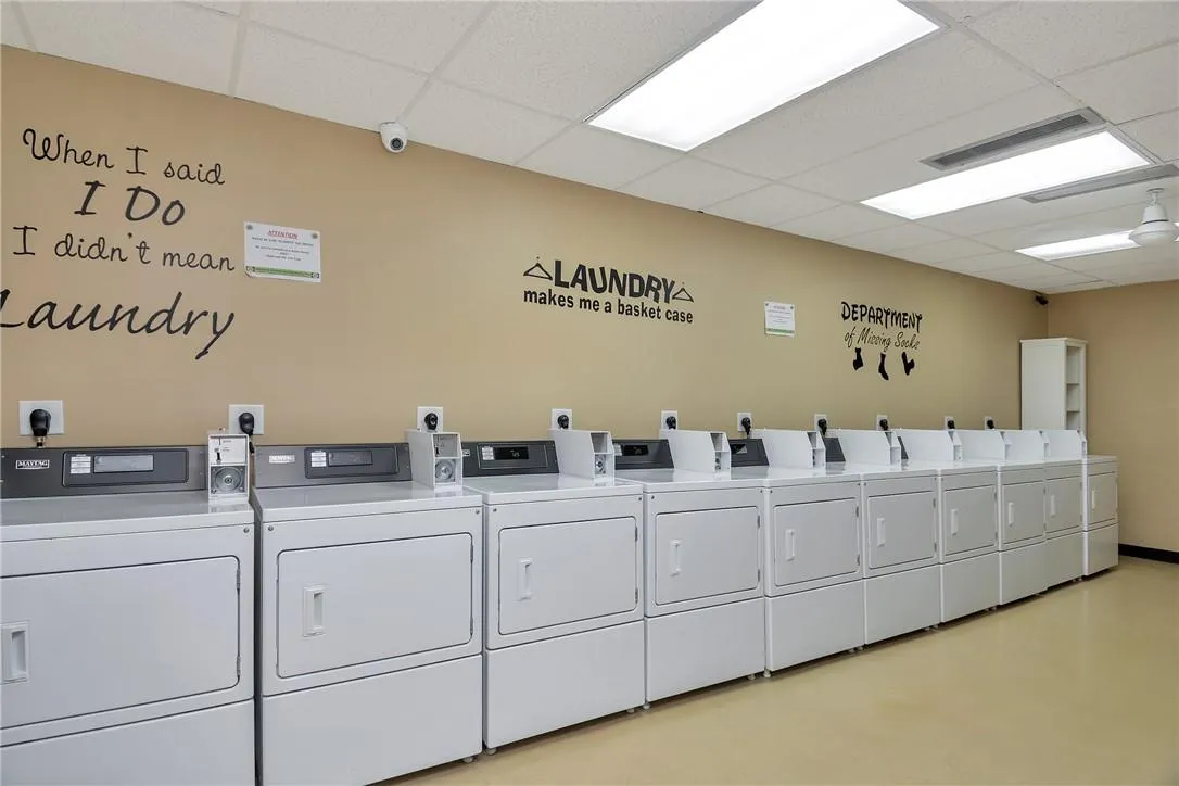 305 N Pompano Beach Blvd, #1006