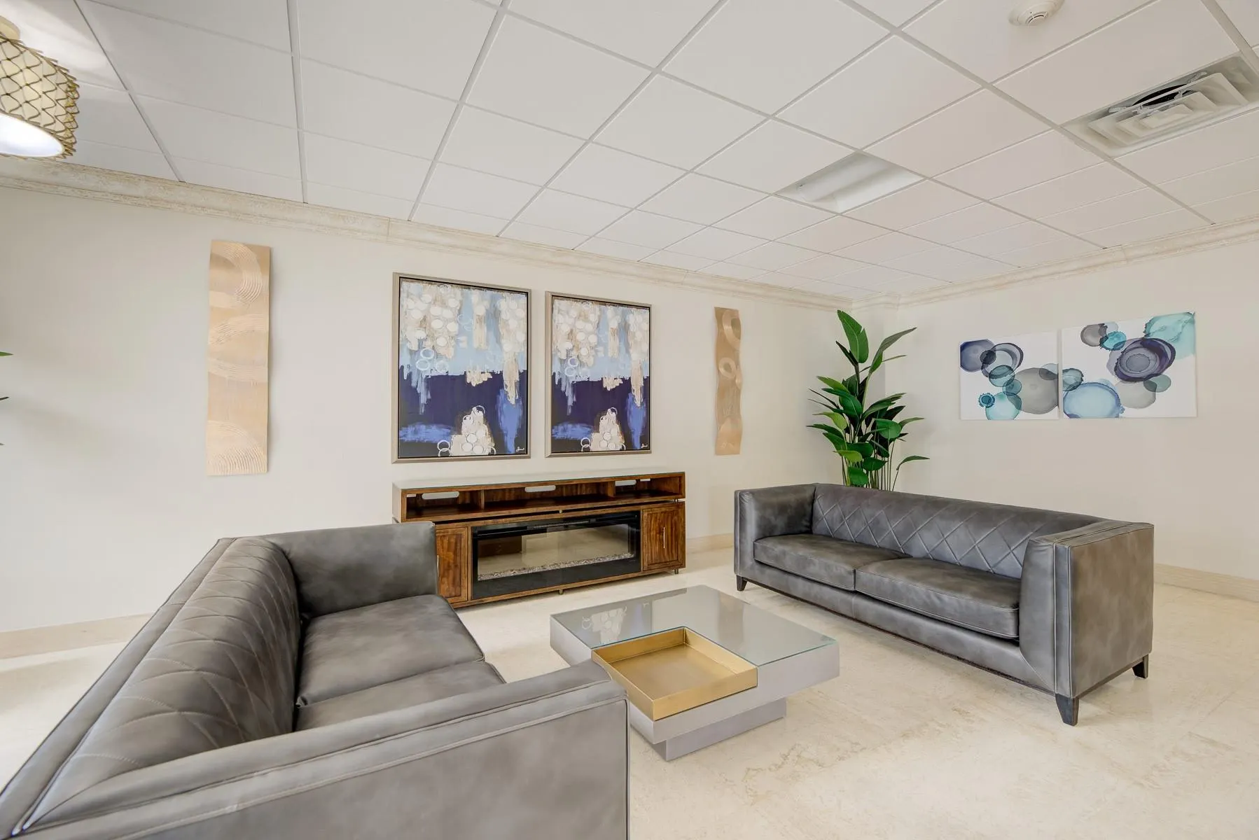 305 N Pompano Beach Blvd, #1006
