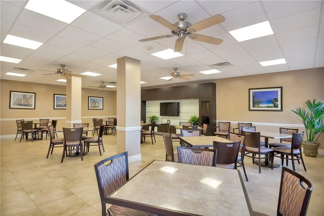 305 N Pompano Beach Blvd, #1006