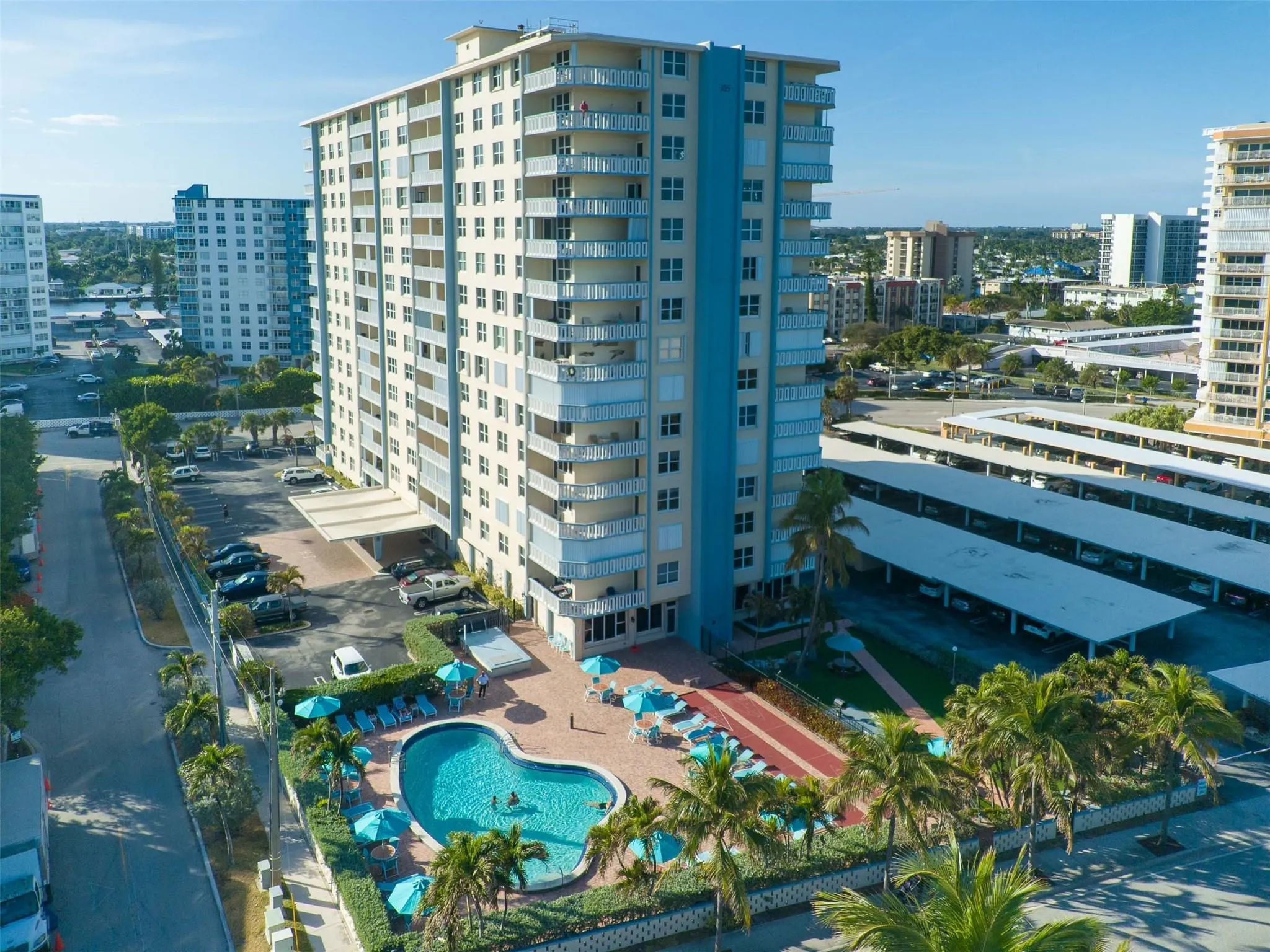 305 N Pompano Beach Blvd, #1006