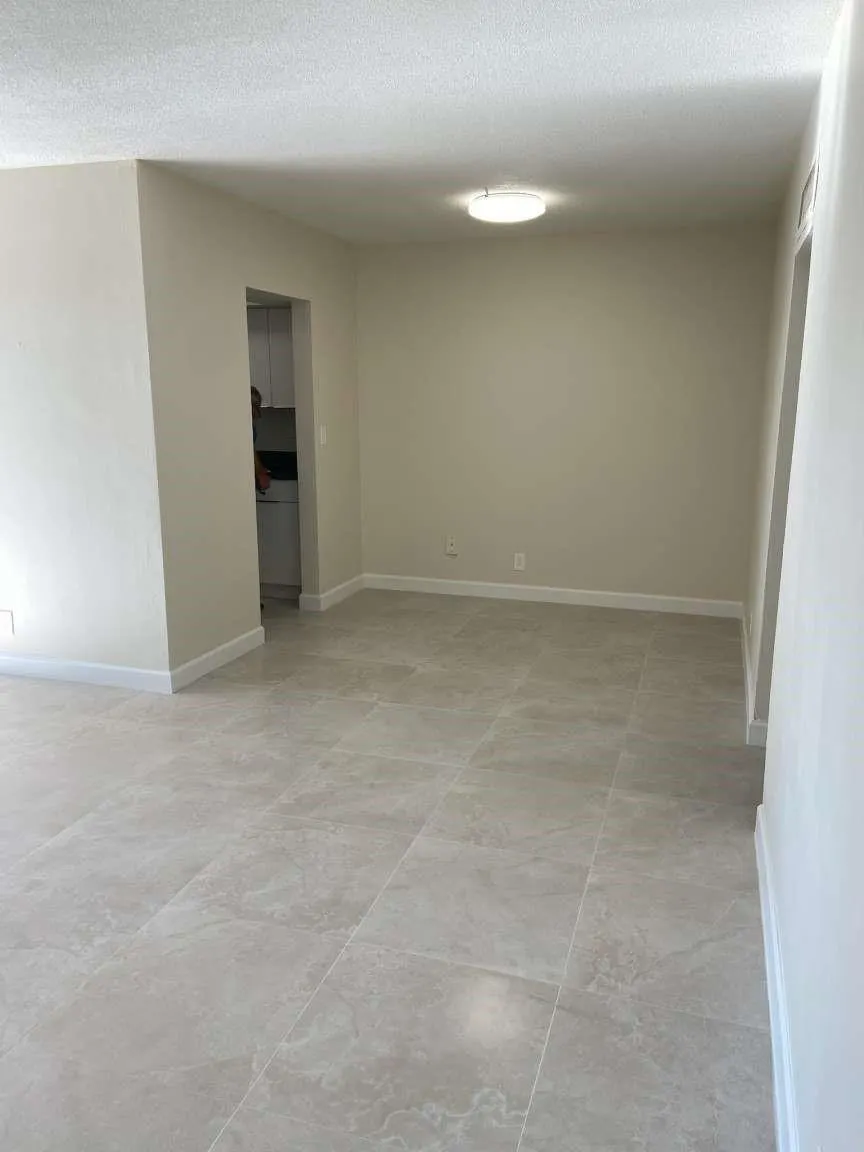 6540 NE 18th Ave, #204