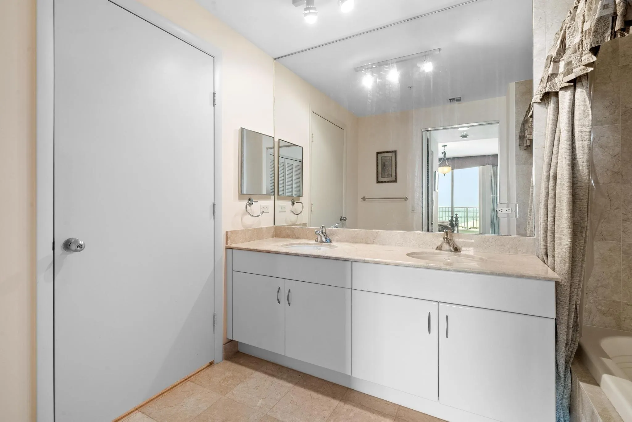 801 Brickell Key Blvd, #2903