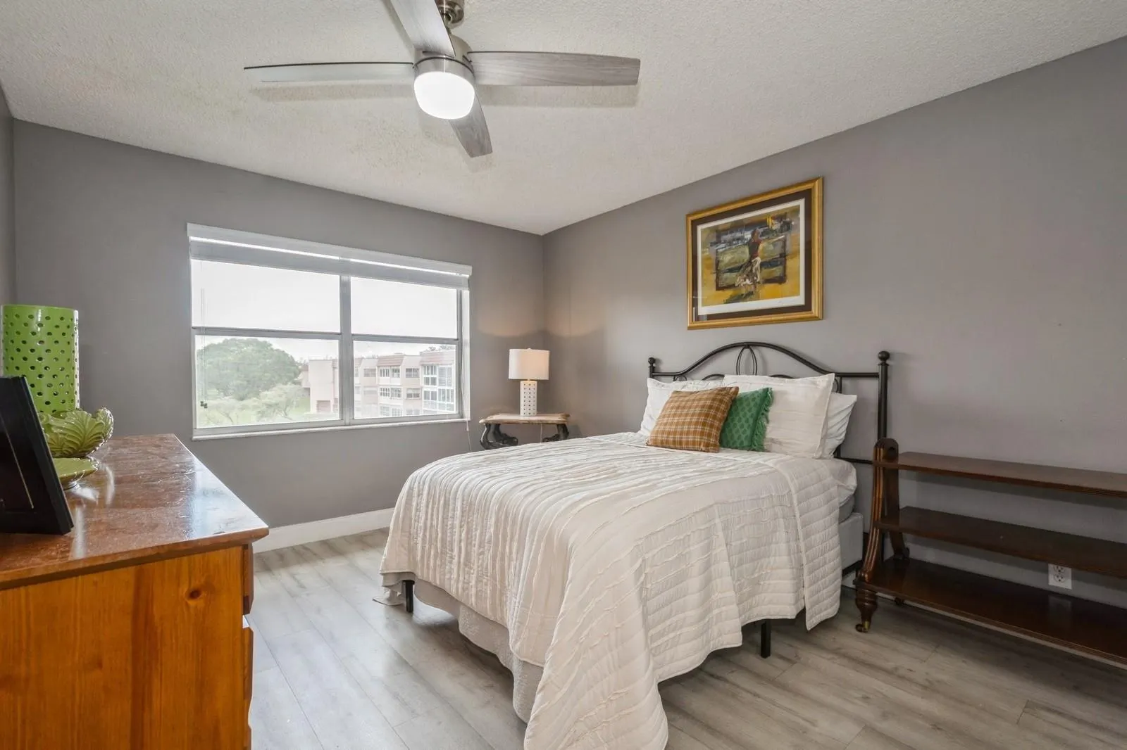 9181 Sunrise Lakes Blvd, #306