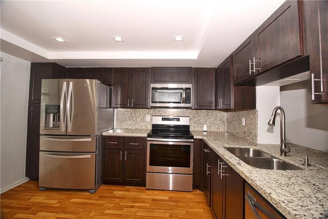 16171 Blatt Blvd, #404