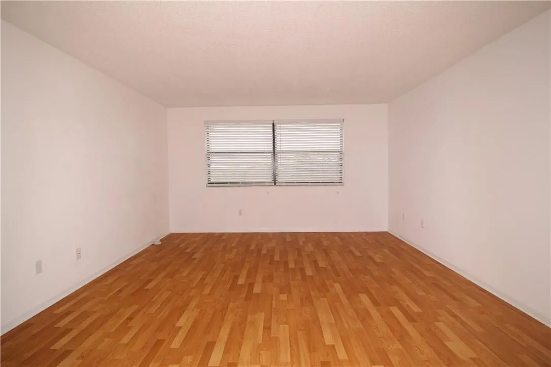 16171 Blatt Blvd, #404