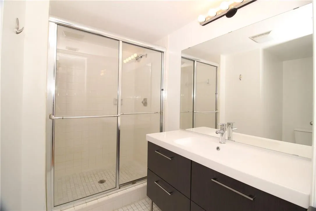 16171 Blatt Blvd, #404