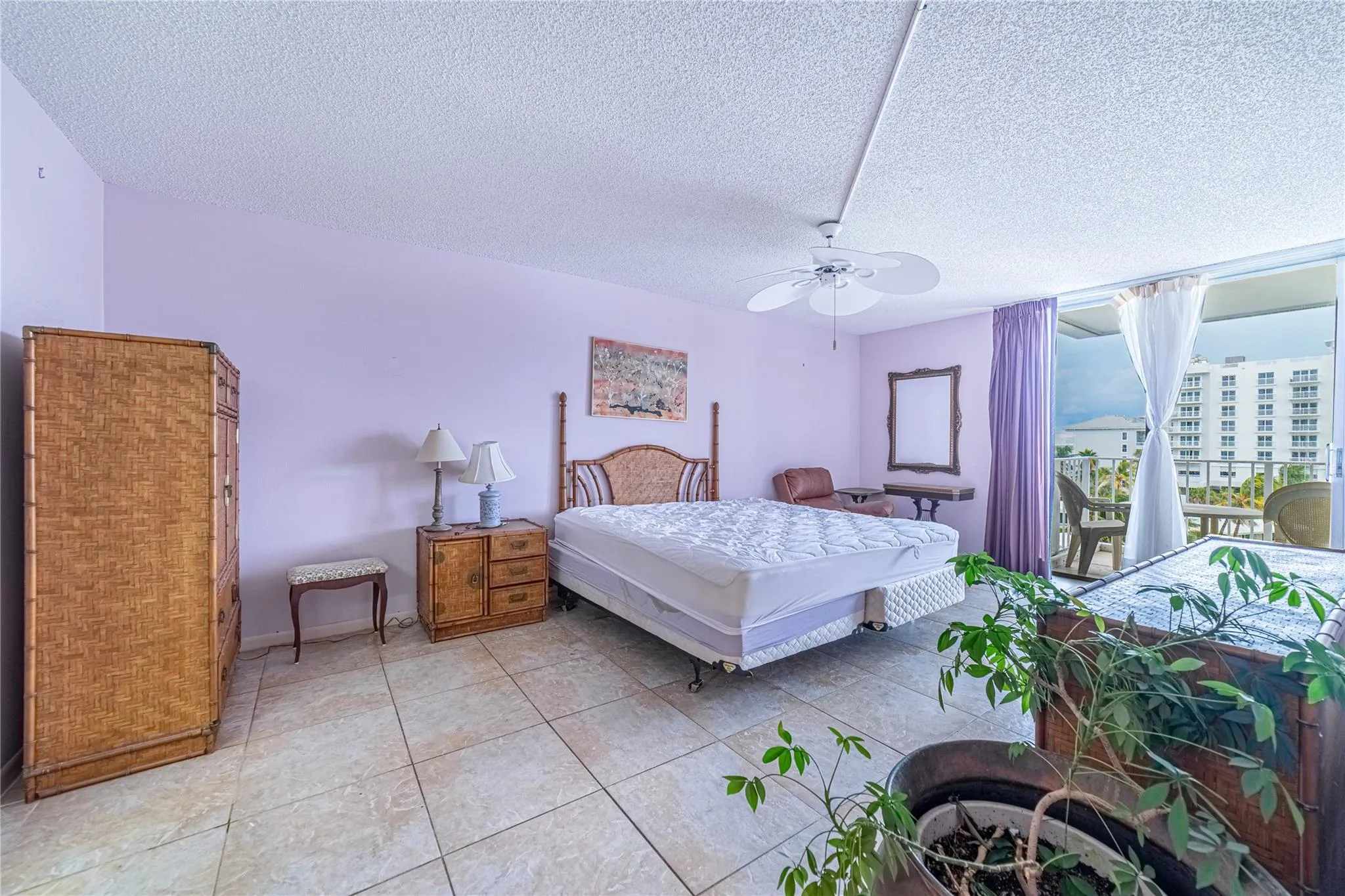 1010 S Ocean Blvd, #605