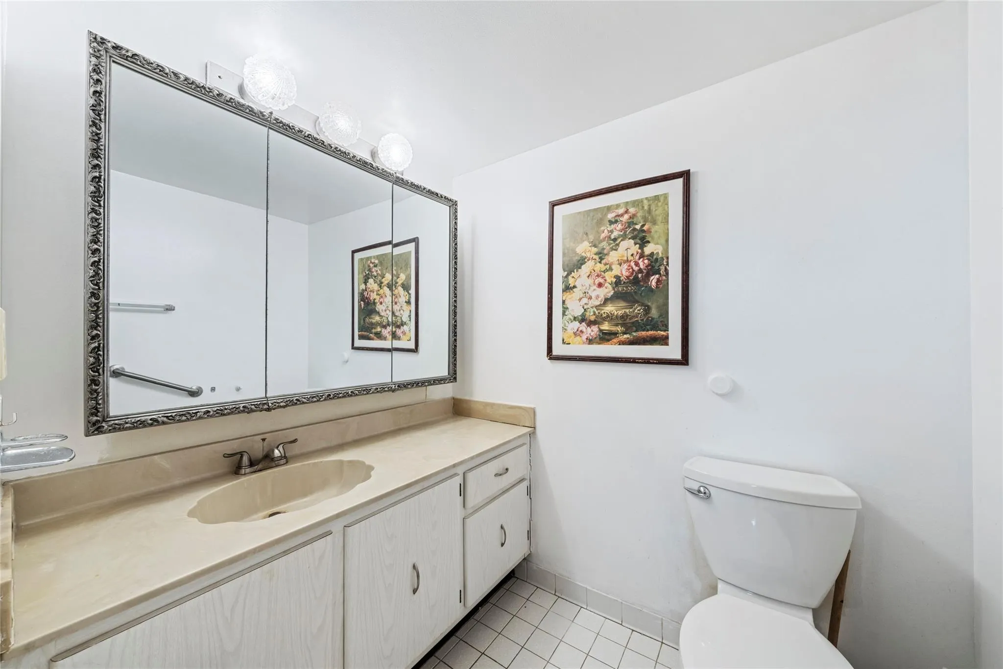 600 Three Islands Boulevard, #301
