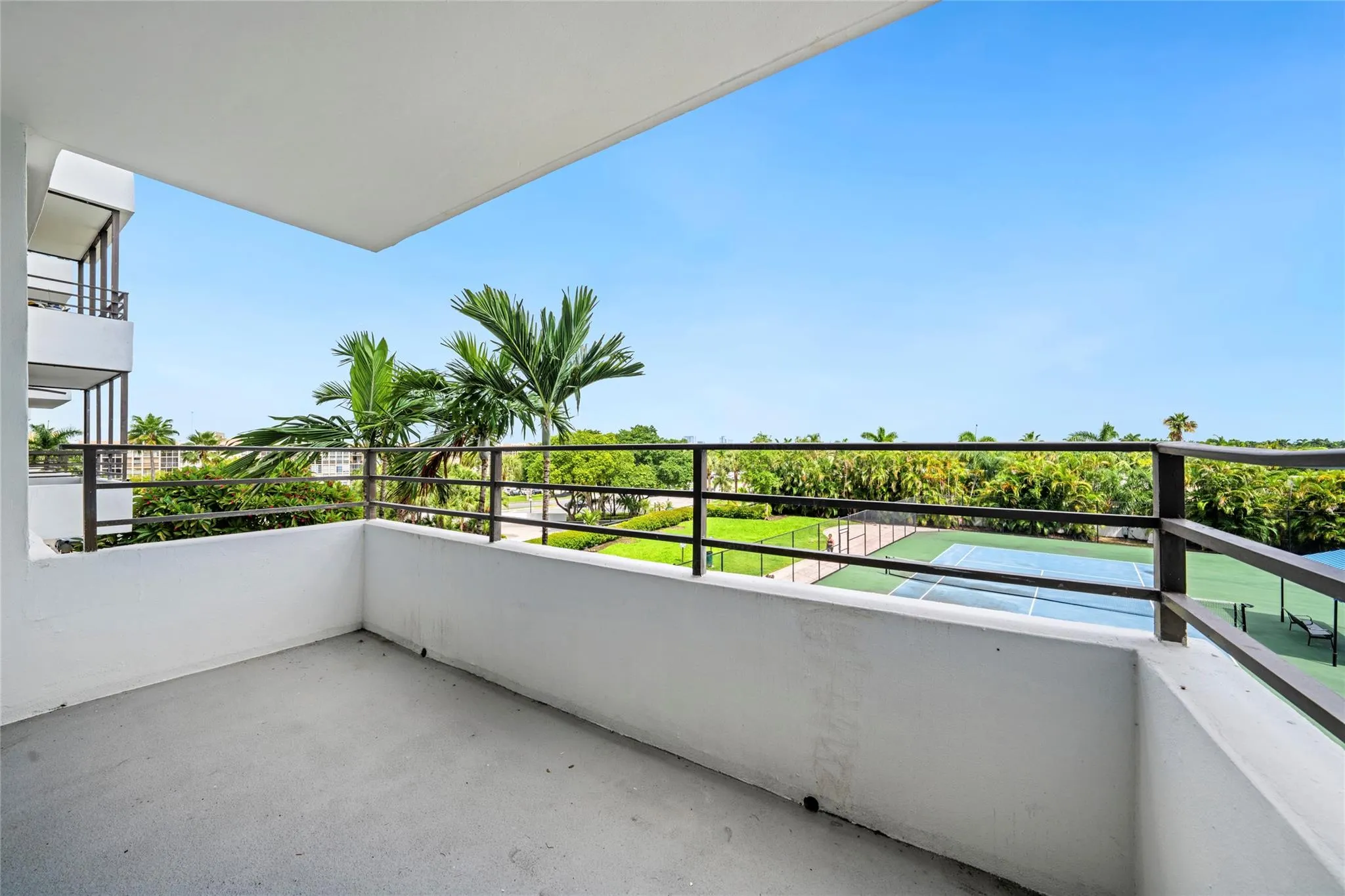 600 Three Islands Boulevard, #301