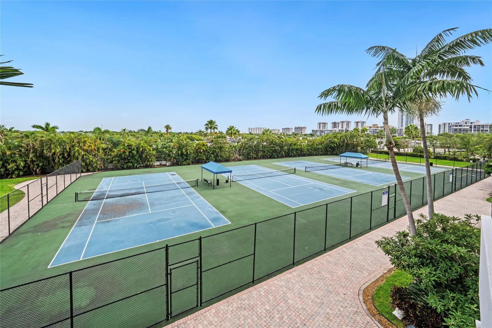 600 Three Islands Boulevard, #301