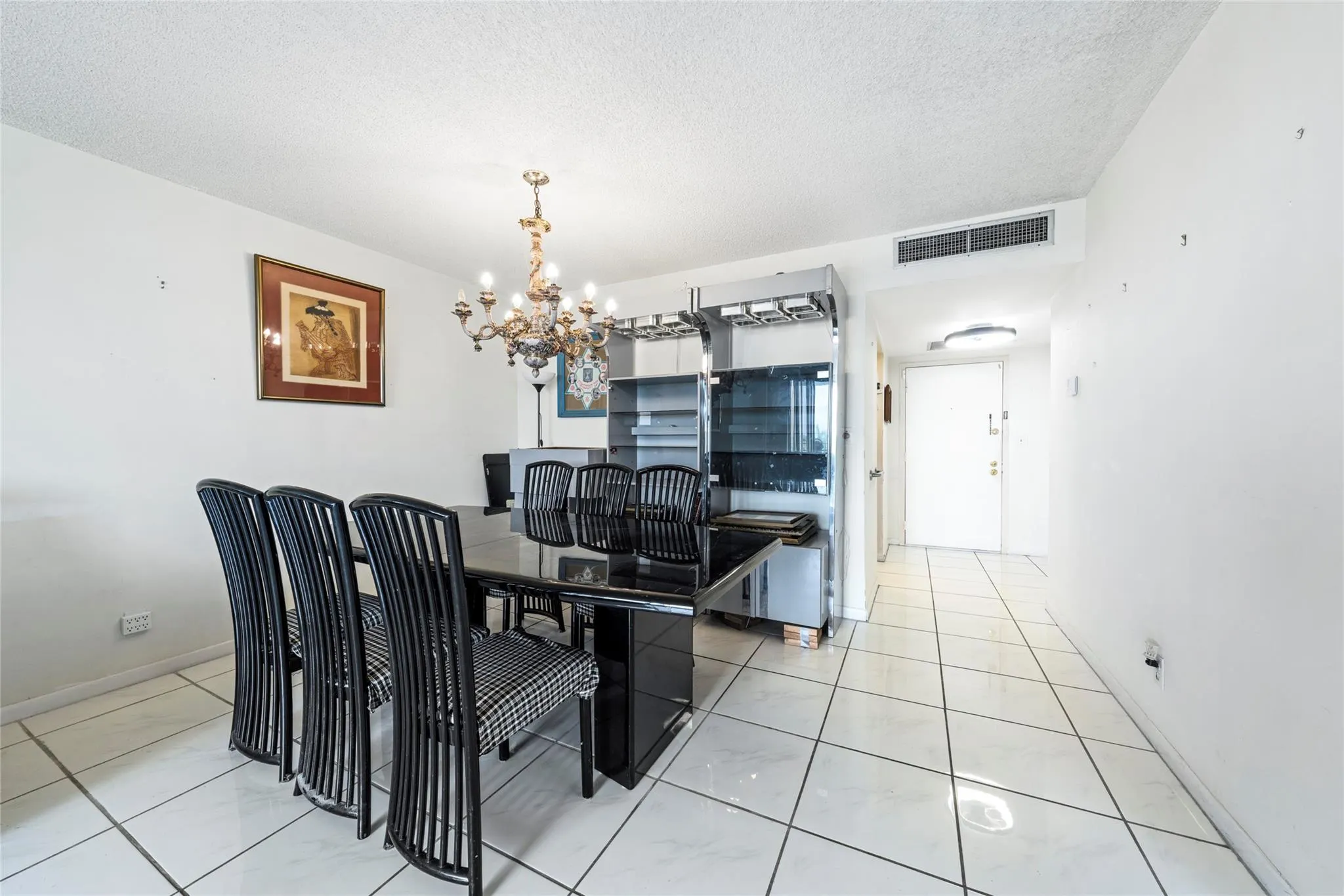 600 Three Islands Boulevard, #301