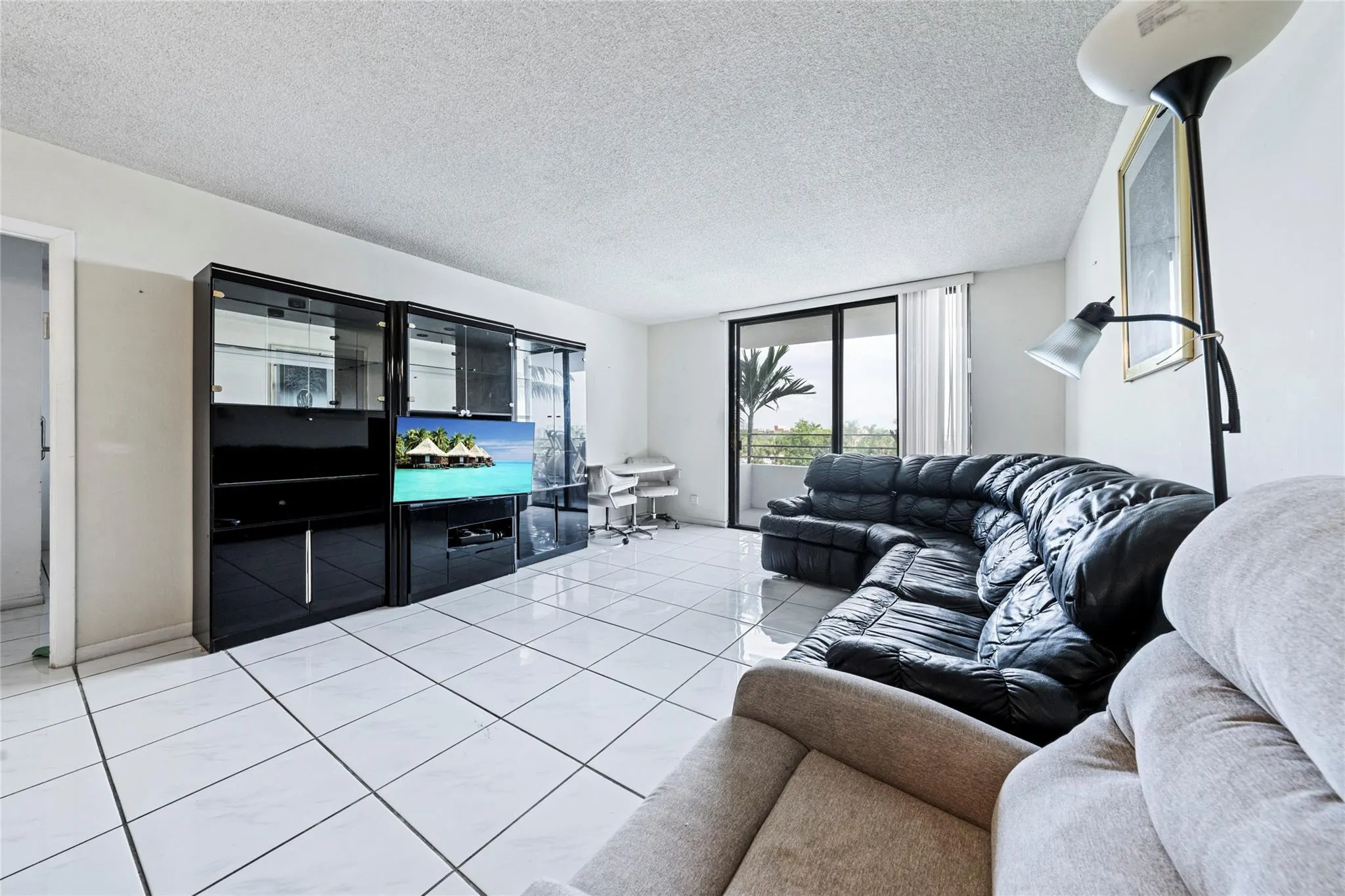 600 Three Islands Boulevard, #301