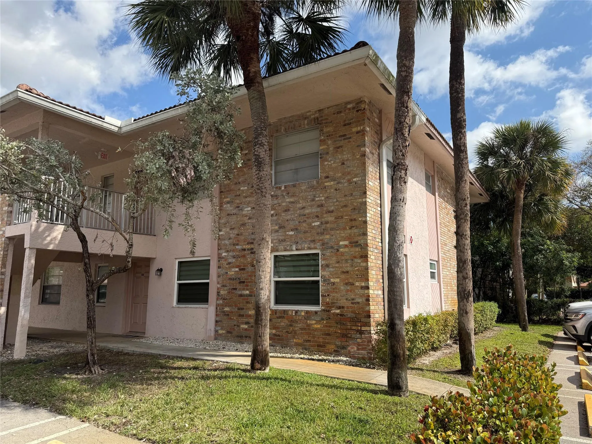 8401 Royal Palm Blvd, #8401