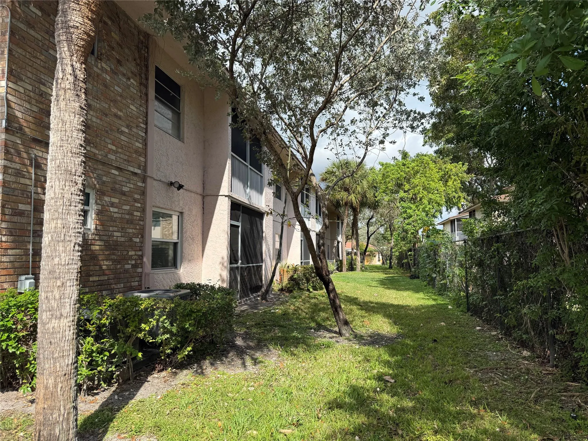 8401 Royal Palm Blvd, #8401
