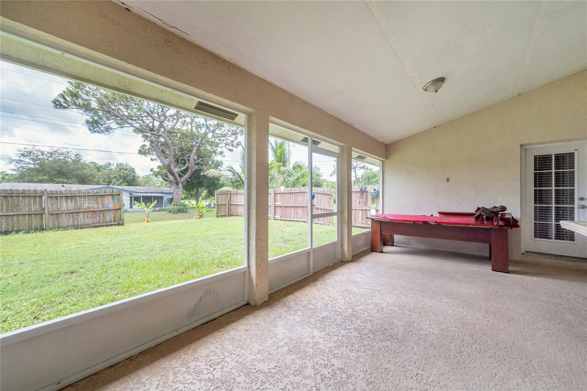 7205 Hibiscus Road