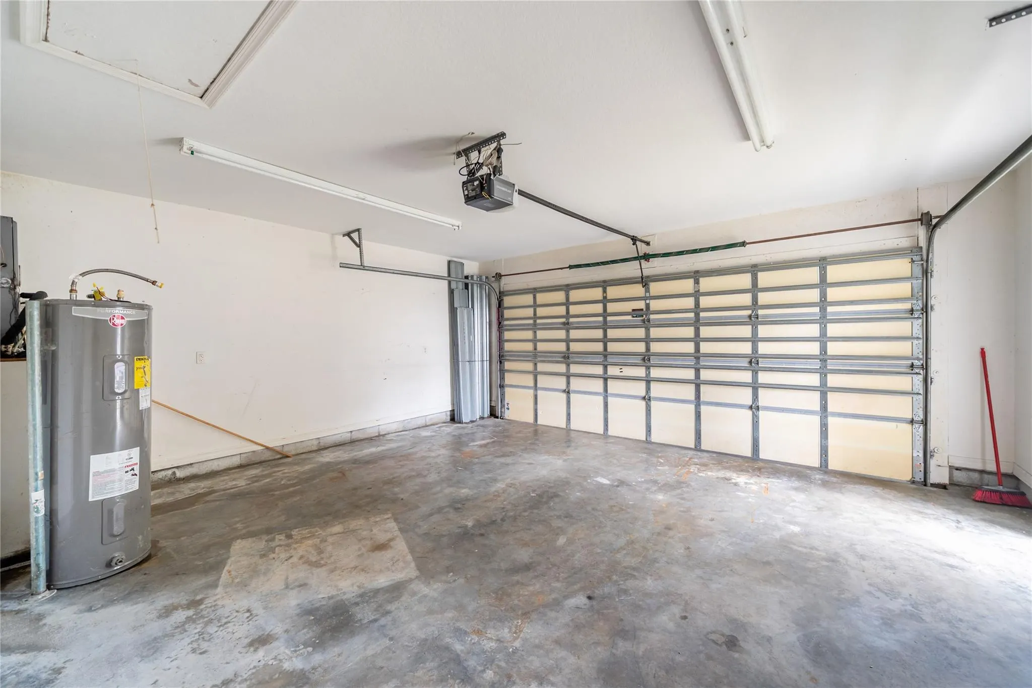 7205 Hibiscus Road
